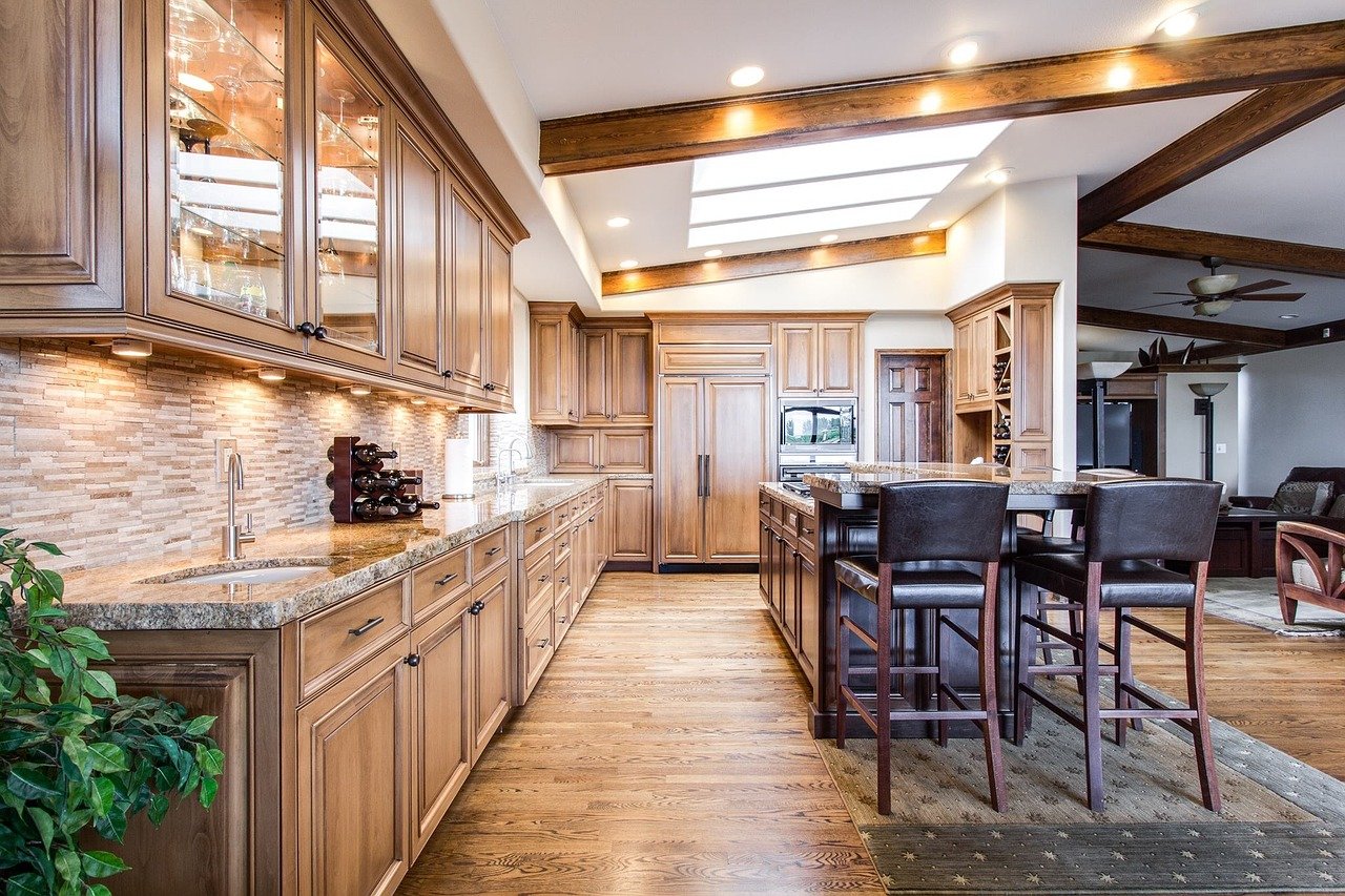 Solid Wood vs Veneer: Which One Should You Choose?